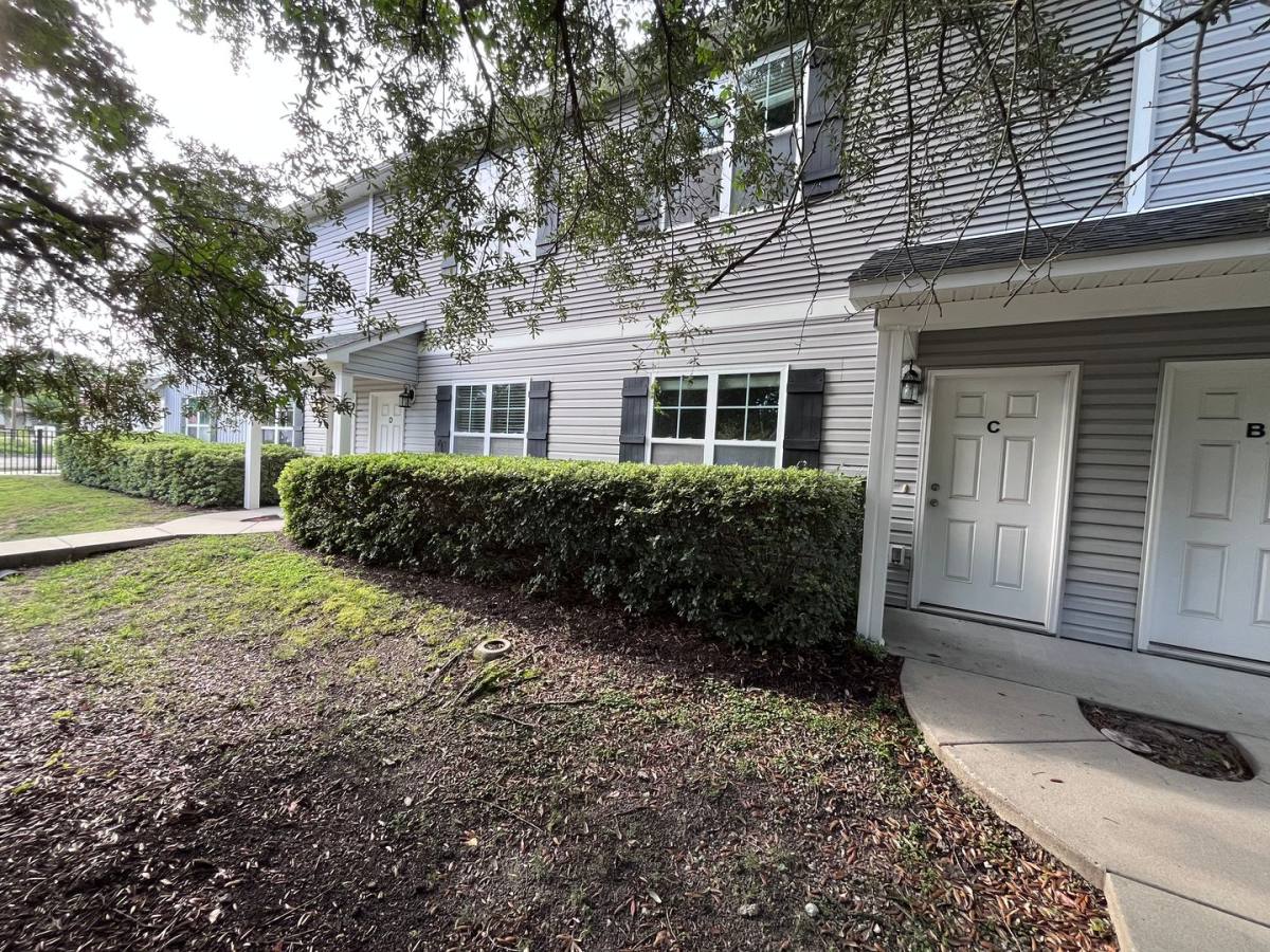 Apartment for rent at 202 Jordan Lane, Wilmington, NC 28403
