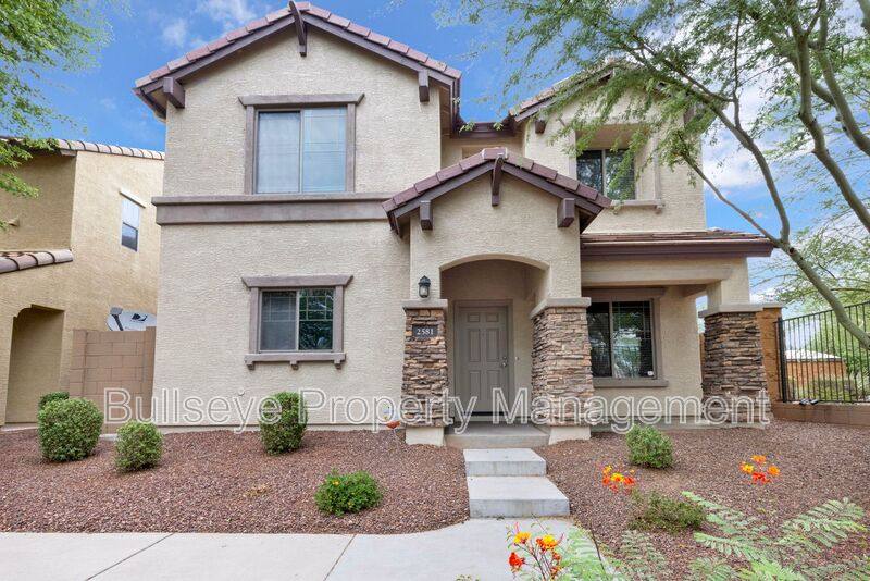House for rent at 2581 S Penrose Dr, Gilbert, AZ 85295