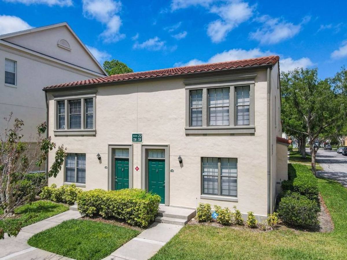 Townhouse for rent at 736 Centervale Dr, Kissimmee, FL 34747