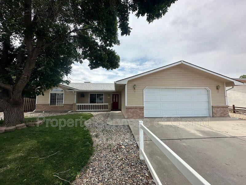 House for rent at 587 Pioneer Rd, Grand Junction, CO 81504
