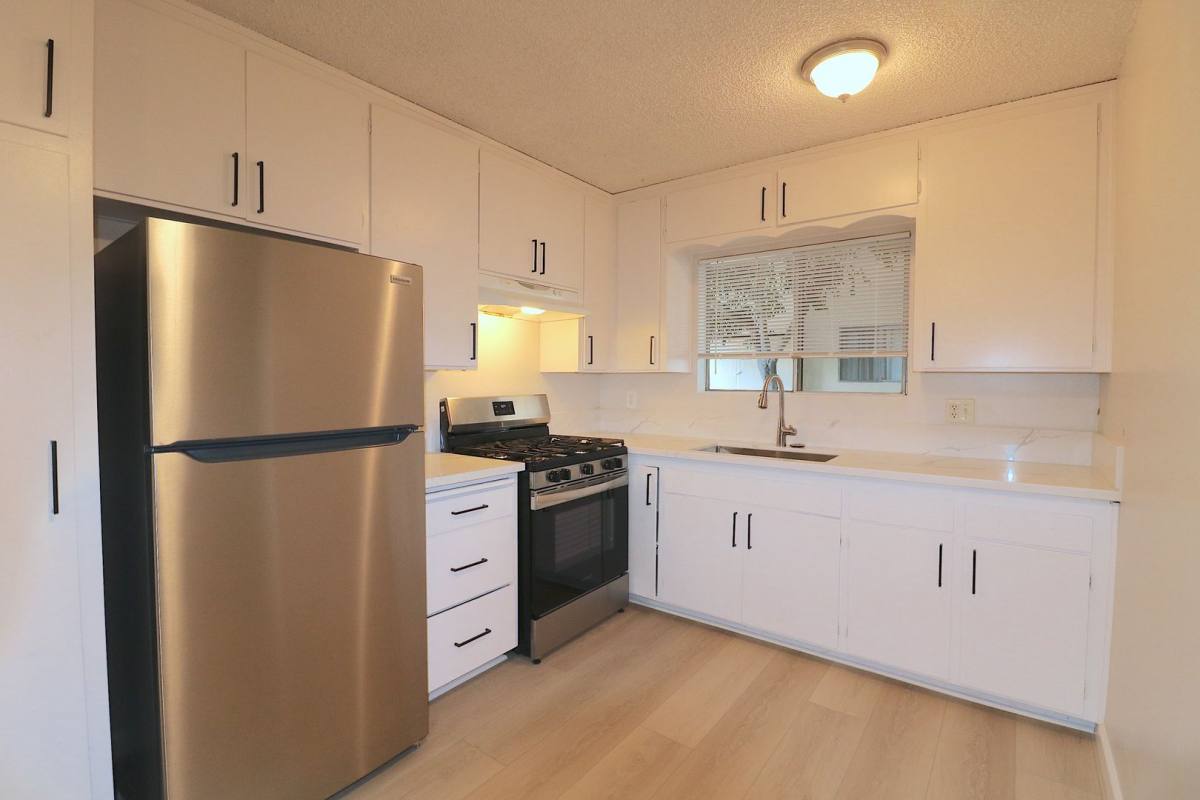 Apartment for rent at 5426-40 Lake Murray Blvd, La Mesa, CA 91942