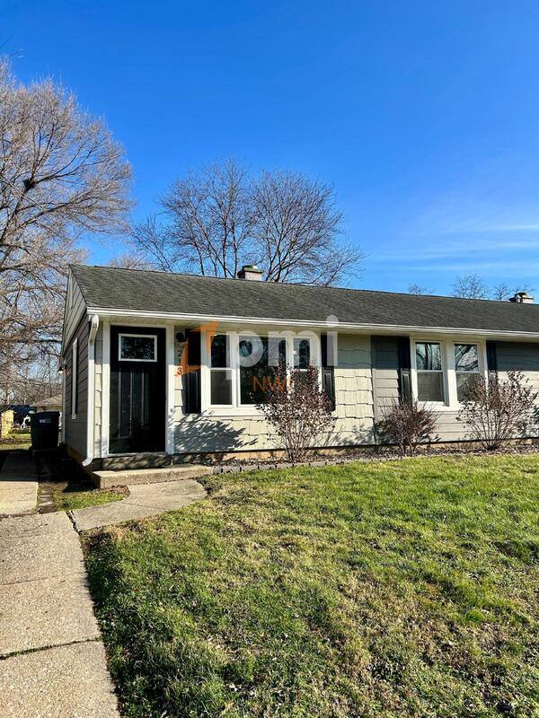 Apartment for rent at 213 Glenview Ave, La Porte, IN 46350