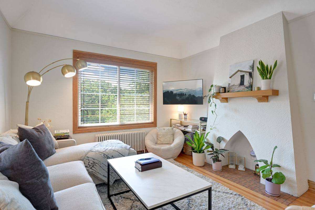 Apartment for rent at 4537 France Ave S, Minneapolis, MN 55410