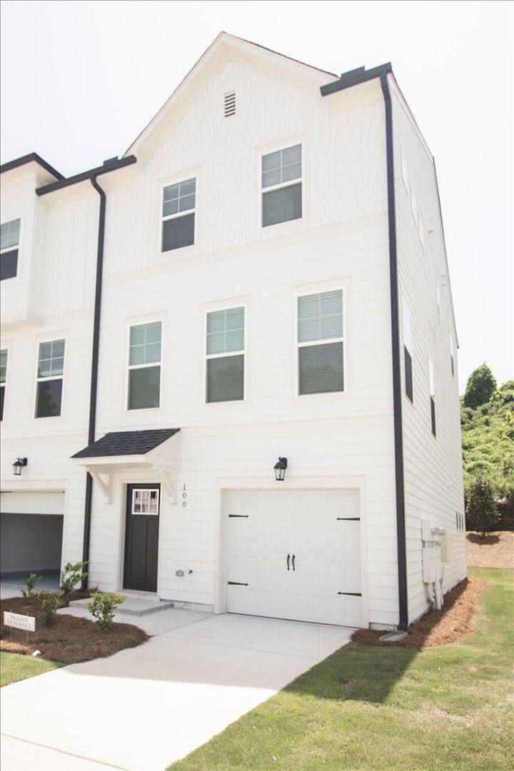 Townhouse for rent at 100 Werner Brook Way SW, Atlanta, GA 30354