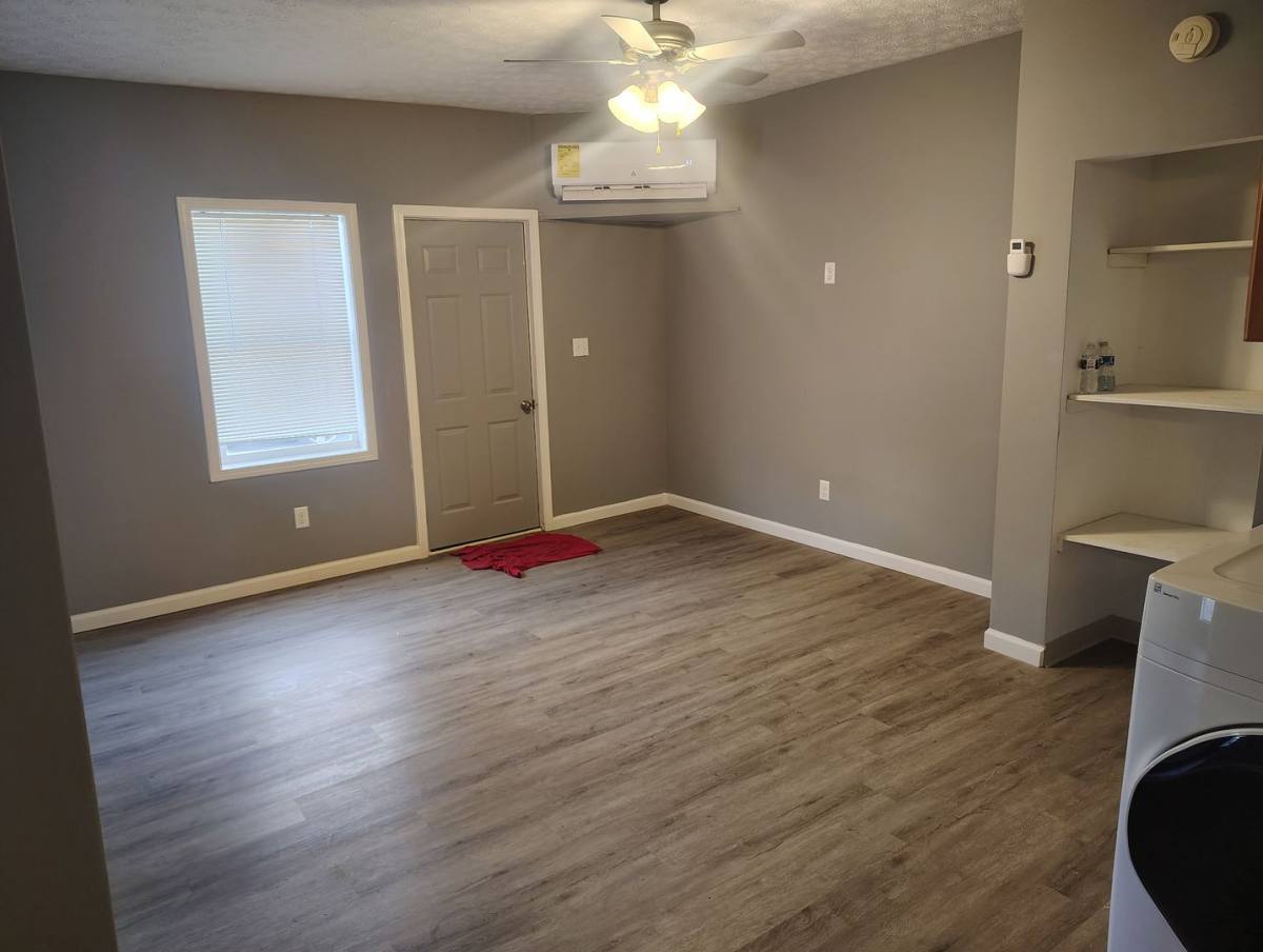 Apartment for rent at 609 E Mulberry St, Kokomo, IN 46901