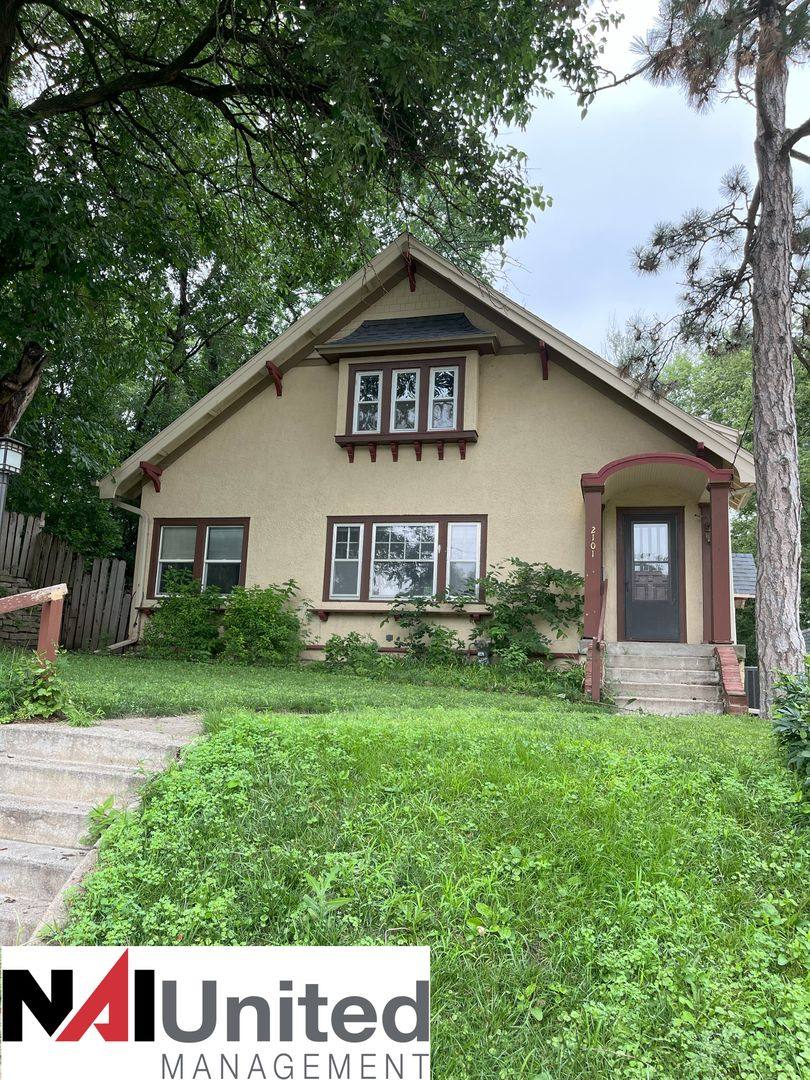 House for rent at 2101 Terrace Place, Sioux City, IA 51104