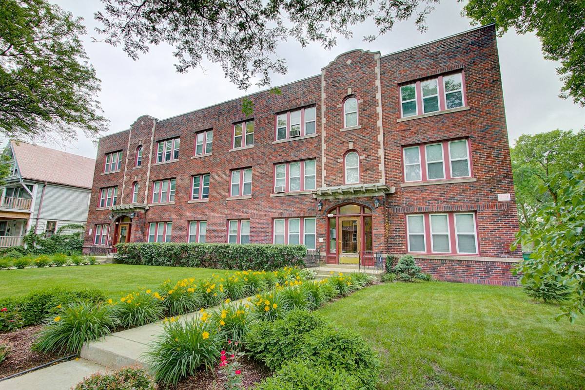 Apartment for rent at 3313-3319 W Wells St, Milwaukee, WI 53208