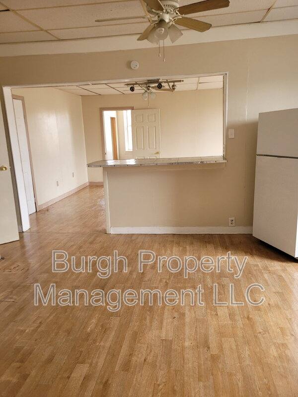 Apartment for rent at 996 Jefferson Ave #18, Washington, PA 15301
