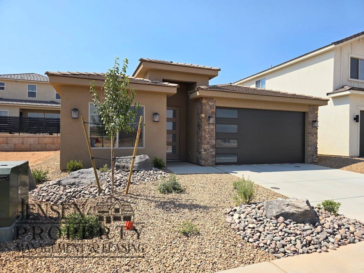 House for rent at 492 S Riverbend Dr, Washington, UT 84780