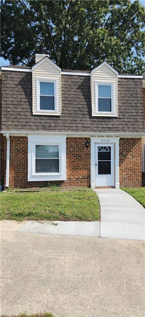 Townhouse for rent at 5725 Rivermill Circle, Portsmouth, VA 23703