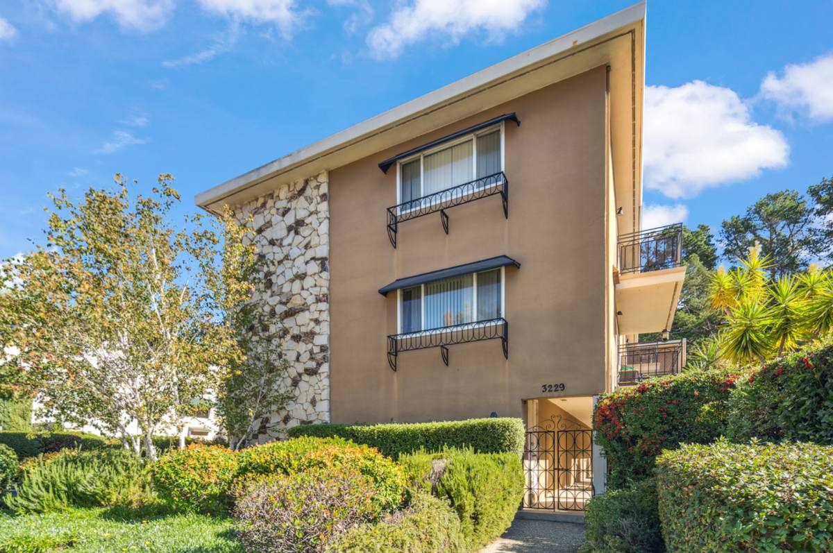 Apartment for rent at 3229 Glendora Dr, San Mateo, CA 94403