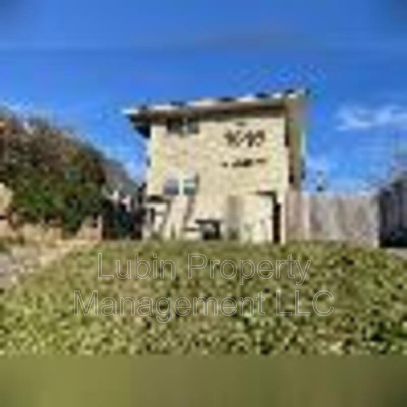 Apartment for rent at 1616 Monroe Ave #3, Memphis, TN 38104