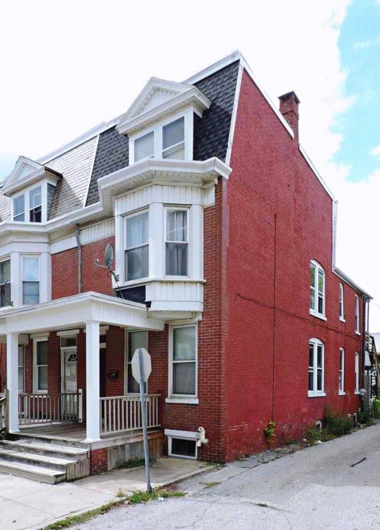 House for rent at 857 Wayne Ave, York, PA 17403