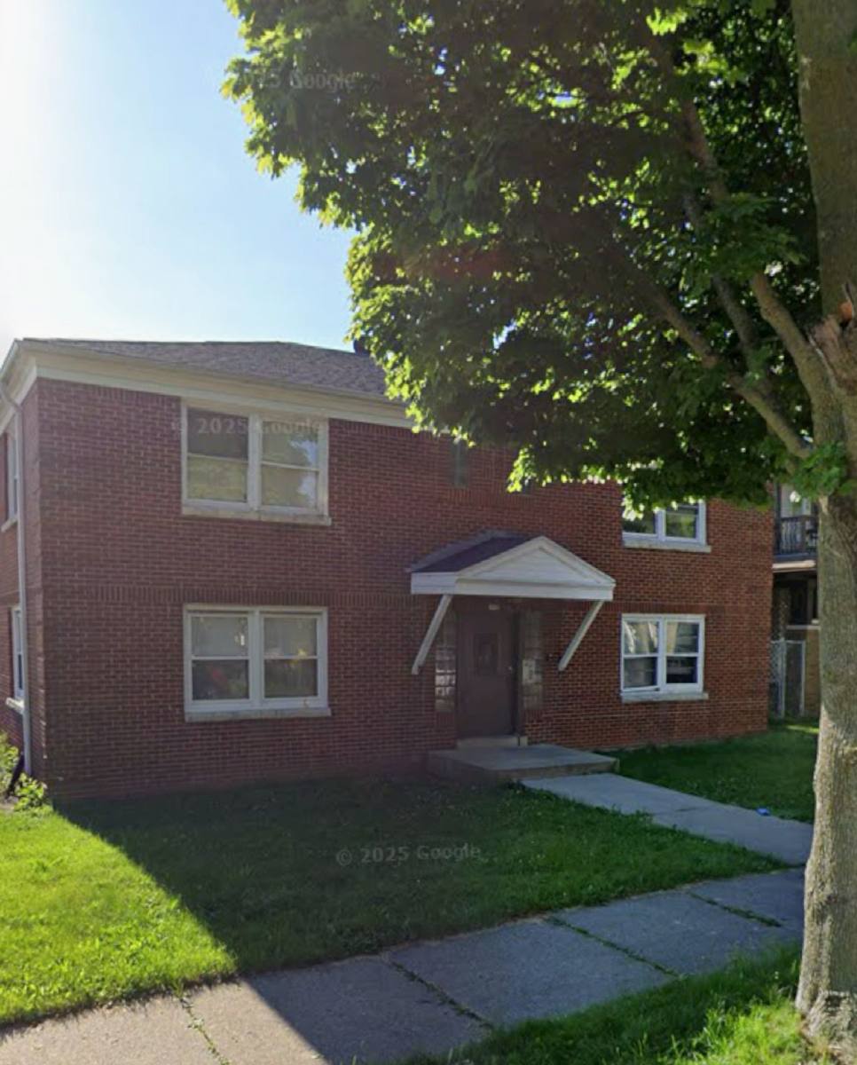 Apartment for rent at 3920 N 6th St, Milwaukee, WI 53212