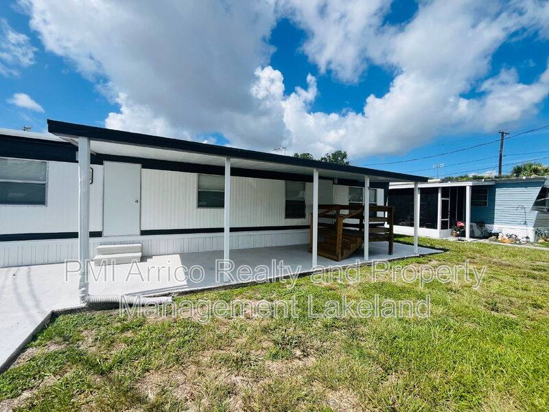 House for rent at 550 Woodpecker Pike, Winter Haven, FL 33881