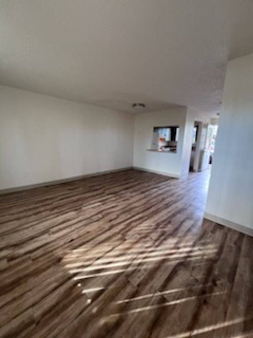 Townhouse for rent at 2728 Lancaster Dr SE, Salem, OR 97317