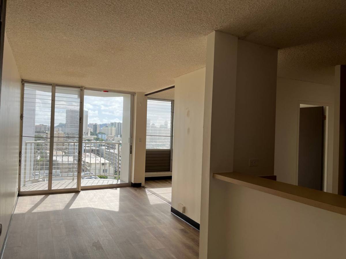 House for rent at 1535 Pensacola St, Honolulu, HI 96822