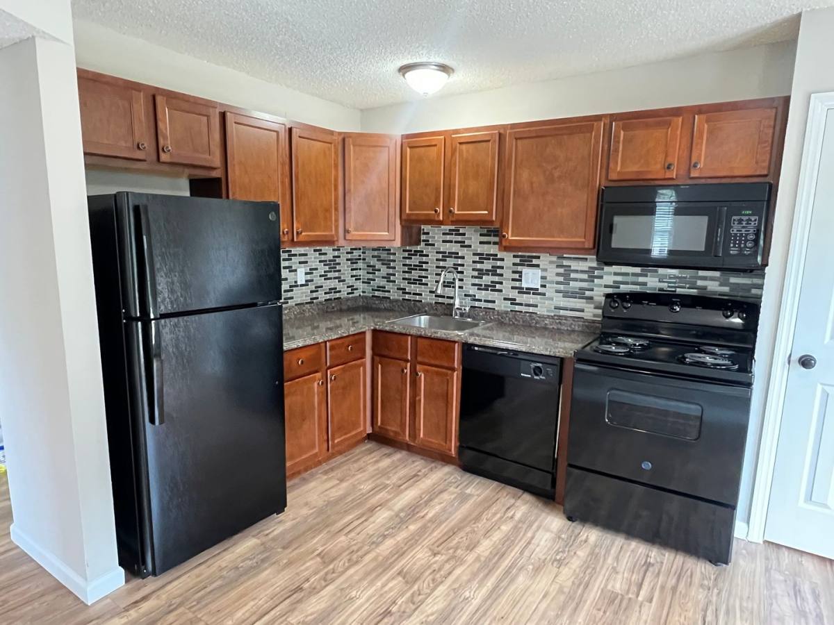 Apartment for rent at 10064 Squire Meadows, Saint Louis, MO 63123