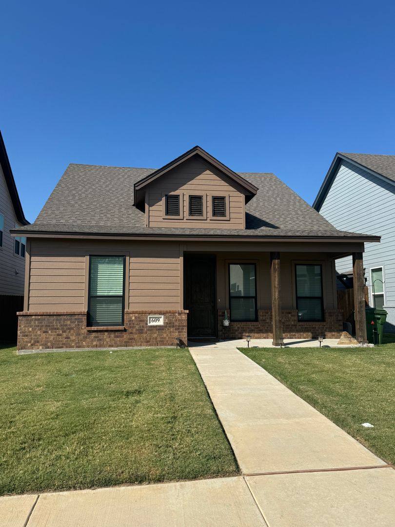 House for rent at 609 The Cottages, Godley, TX 76044