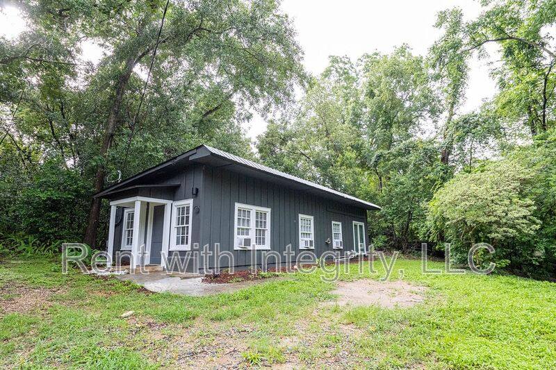 Apartment for rent at 1118 Pichard Dr #B, Tallahassee, FL 32311