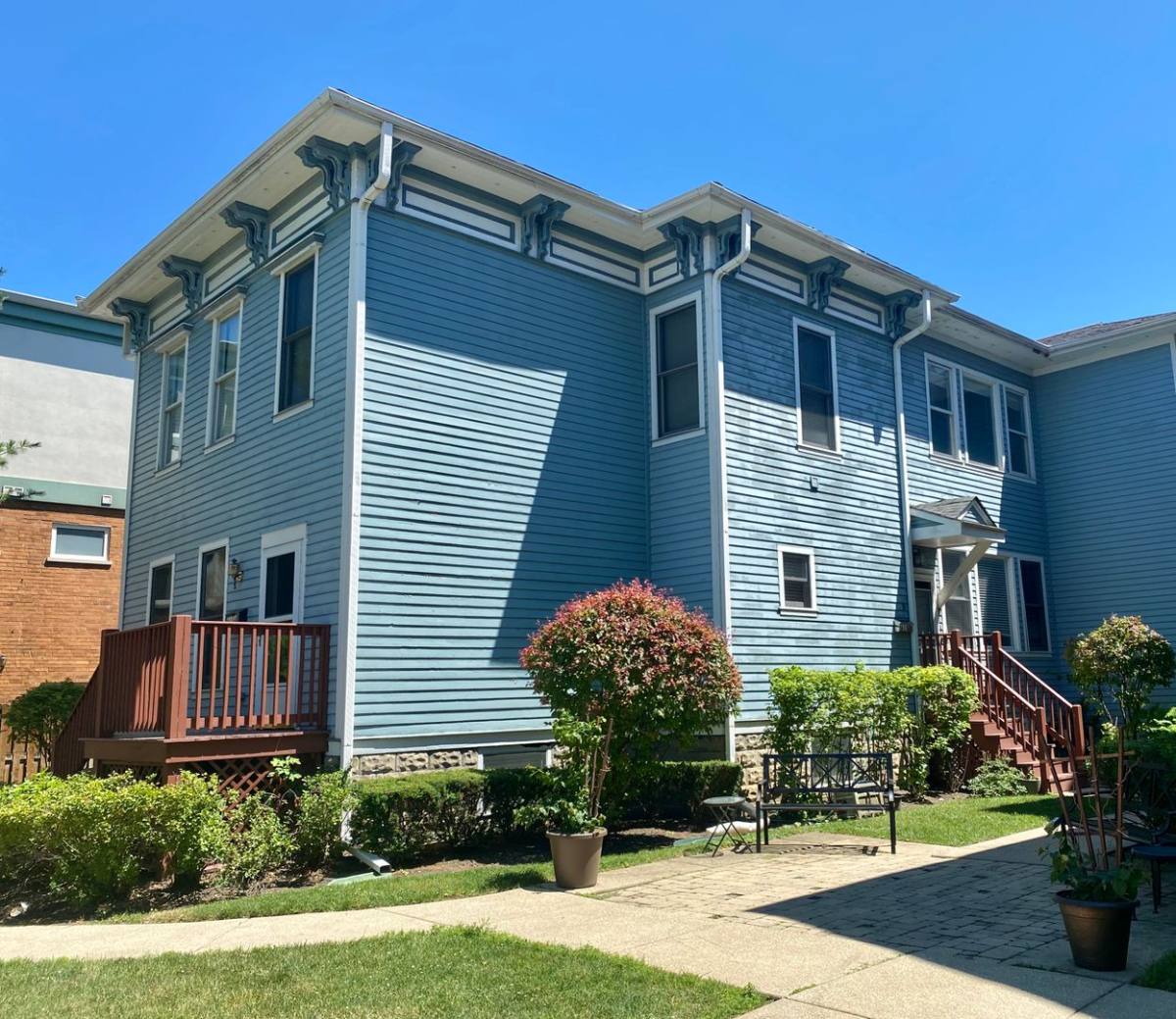 Townhouse for rent at 615 S Blvd, Oak Park, IL 60302