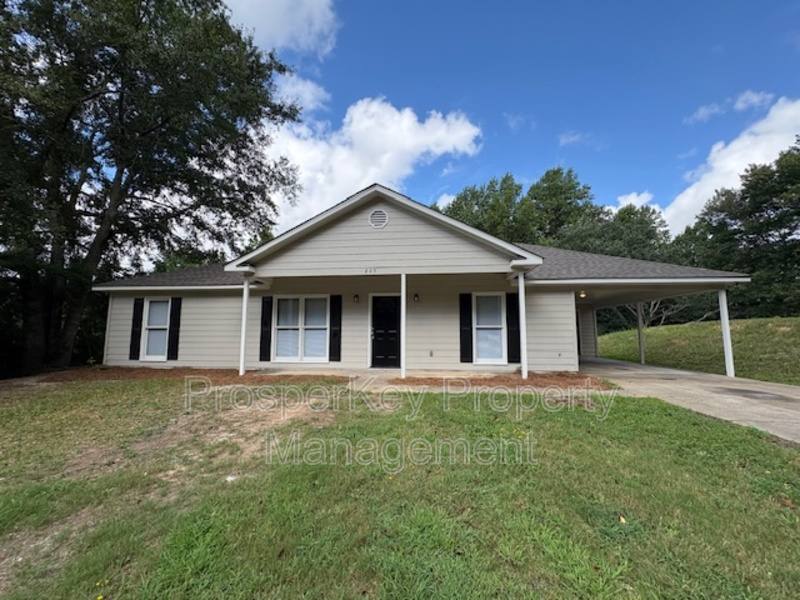 House for rent at 205 Bonanza Dr, Phenix City, AL 36869