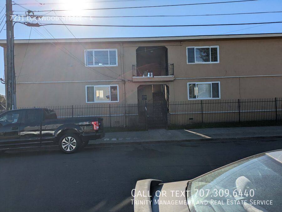 Apartment for rent at 7231 Lockwood St, Oakland, CA 94621