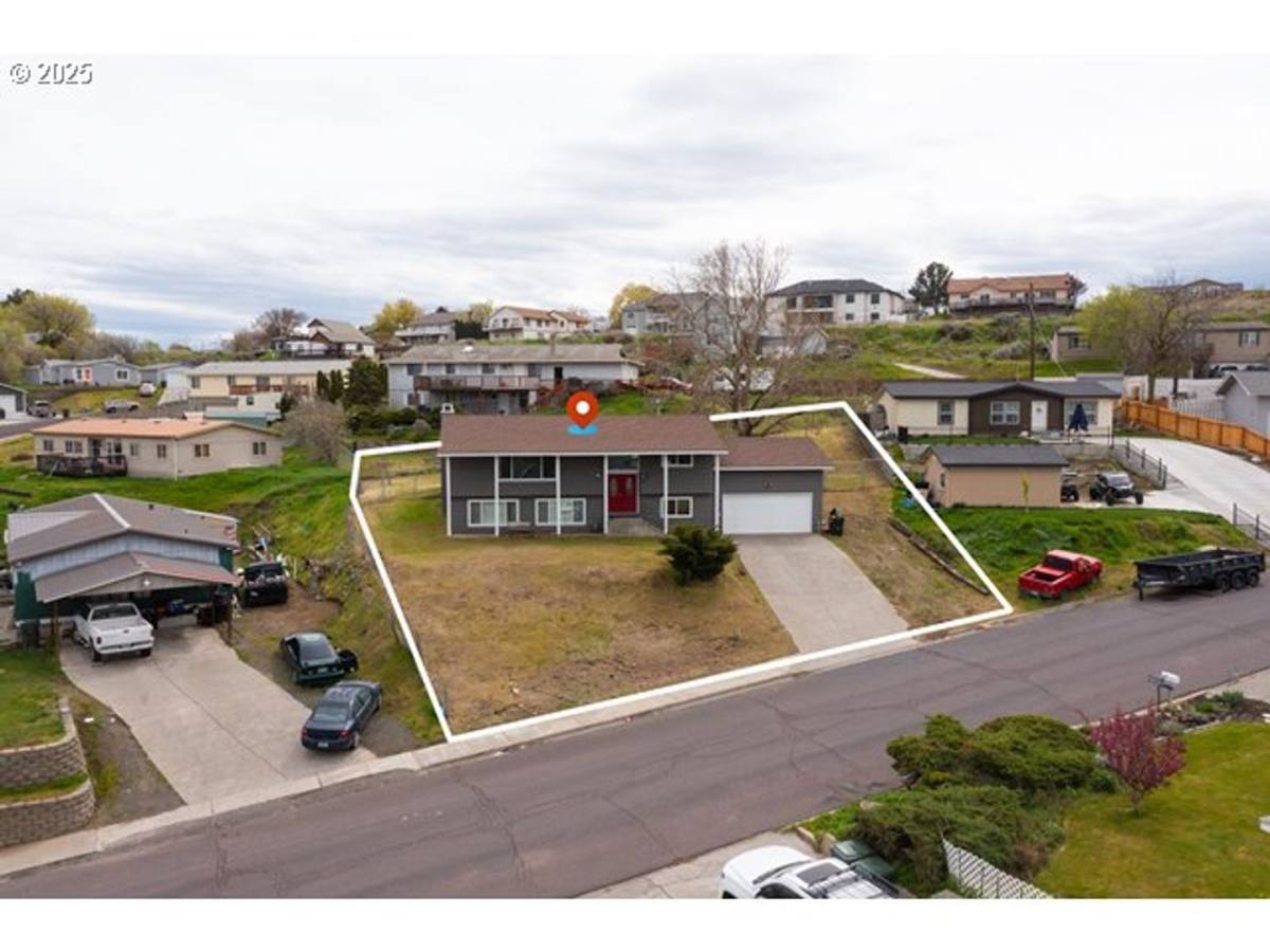 House for rent at 9 Martin Dr, Umatilla, OR 97882