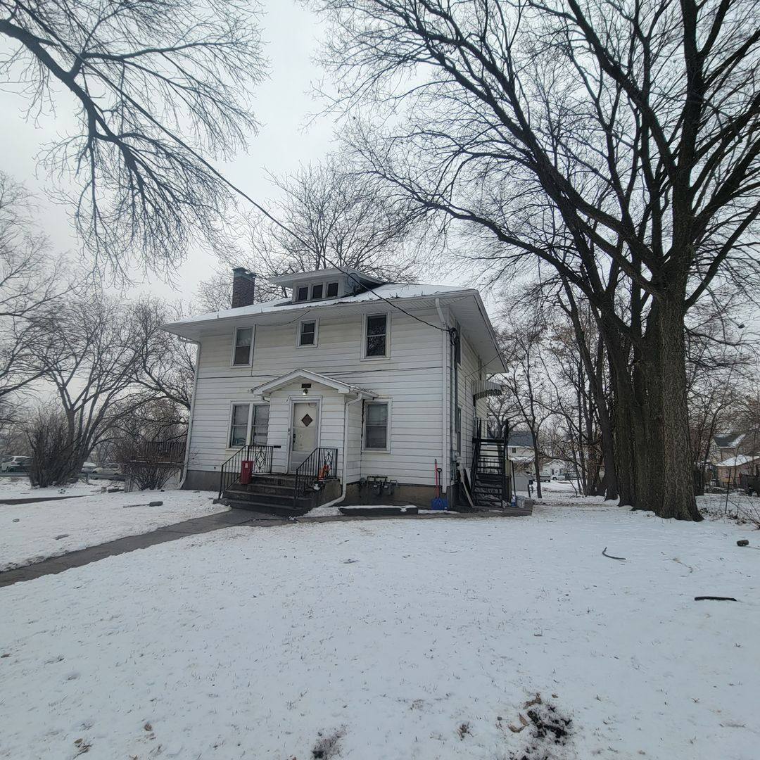 Apartment for rent at 1202 18th St, Sioux City, IA 51104