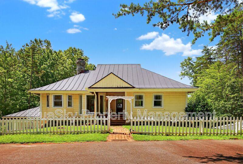 House for rent at 3005 Lonesome Mountain Rd, Charlottesville, VA 22911