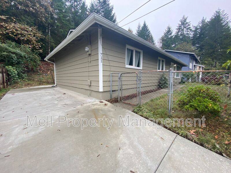 House for rent at 711 Grandview Ave, Shelton, WA 98584