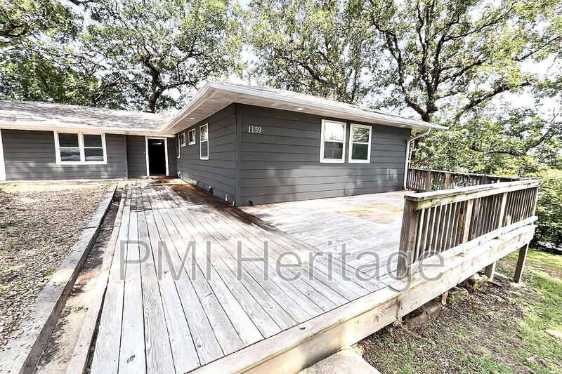 Townhouse for rent at 1139 N Sunset Dr, Fayetteville, AR 72701