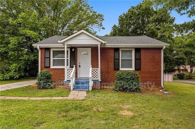 House for rent at 630 Lincoln St, Burlington, NC 27217