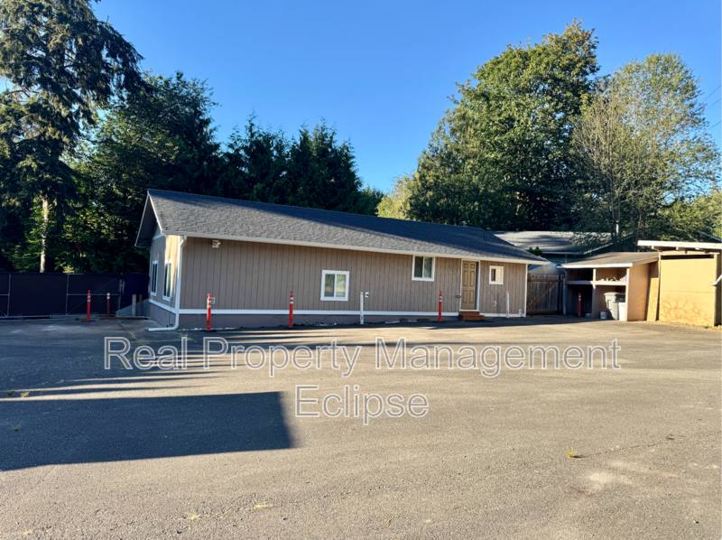House for rent at 18701 Snohomish Ave #B, Snohomish, WA 98296