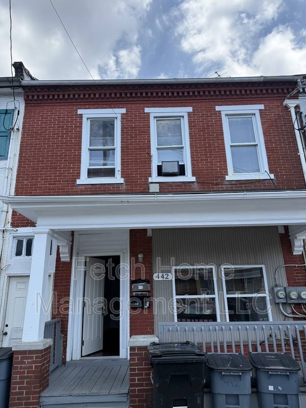 Apartment for rent at 442 N 9th St #1, Lebanon, PA 17046