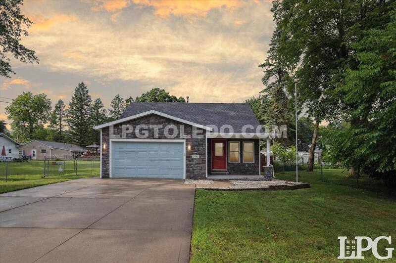 House for rent at 7044 Springfield Dr, Holland, OH 43528