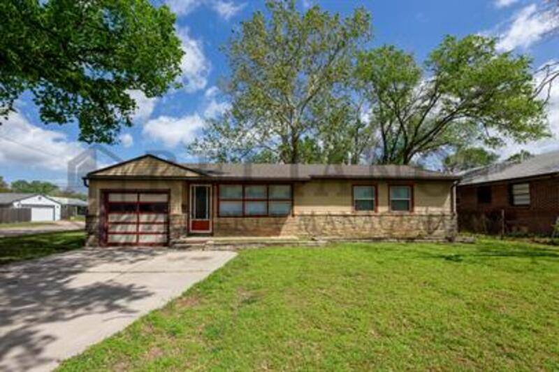 House for rent at 1602 Luther E, Wichita, KS 67216