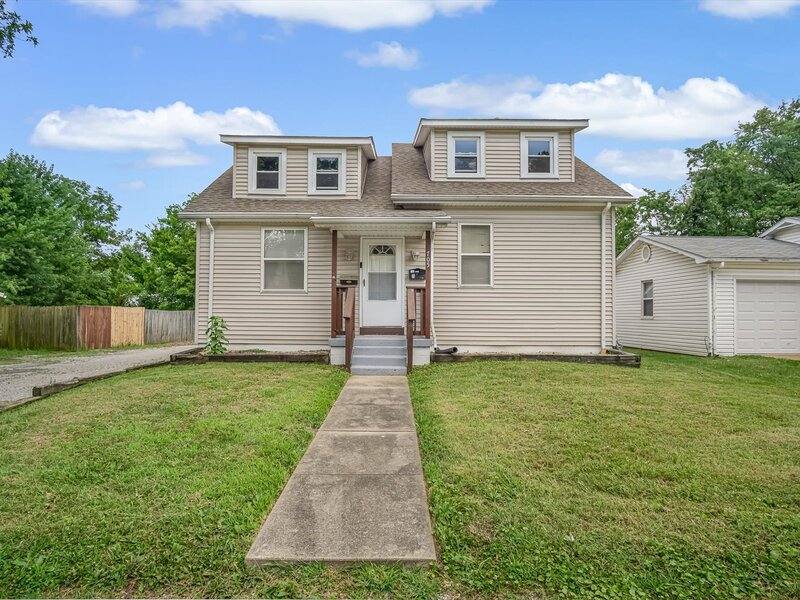 Apartment for rent at 1705 Page Ave, Belleville, IL 62221