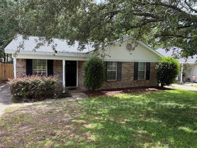 House for rent at 6621 Heritage Woods Court, Mobile, AL 36695