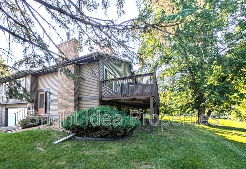 Townhouse for rent at 3206 Leyland Trail, Saint Paul, MN 55125