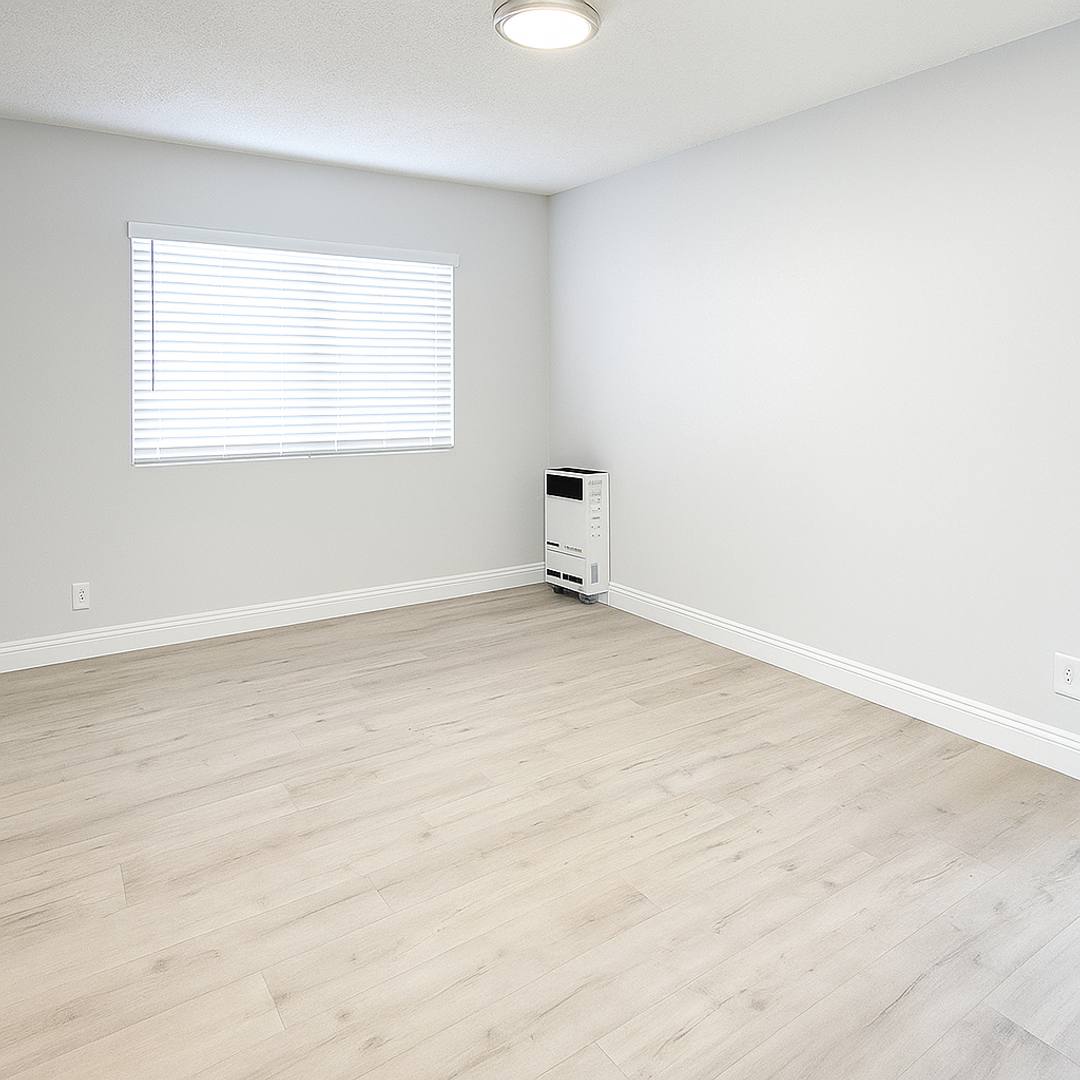 Apartment for rent at 1333 E 47th St, Los Angeles, CA 90011