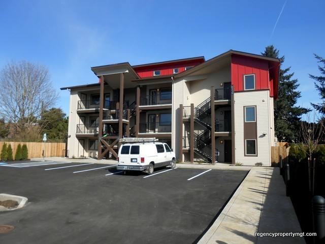 Apartment for rent at 8315 SE Brooklyn St, Portland, OR 97266
