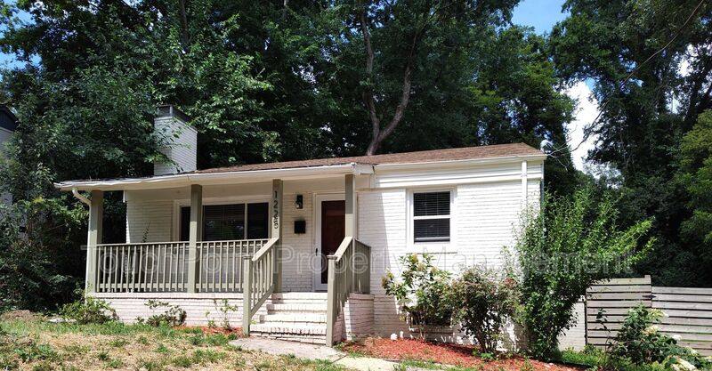 House for rent at 1225 Condon St, Charlotte, NC 28216