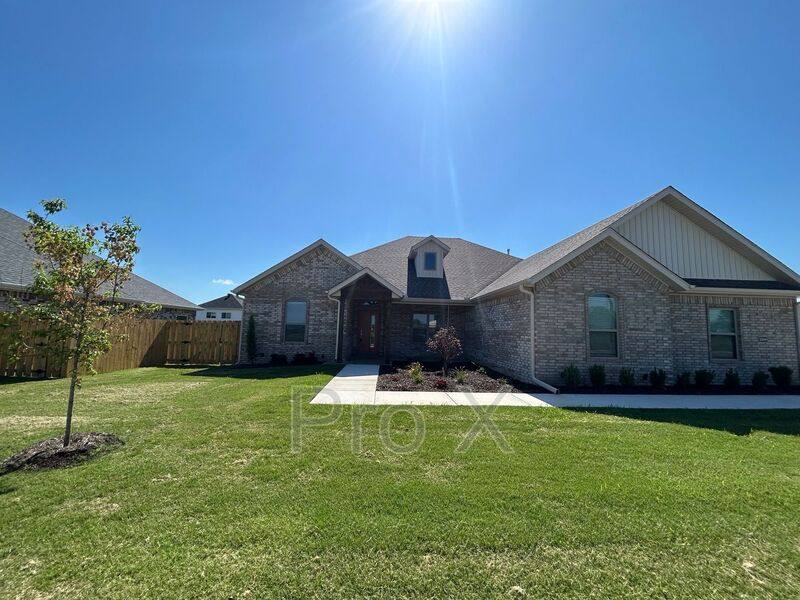 House for rent at 1800 Charles, Pea Ridge, AR 72751