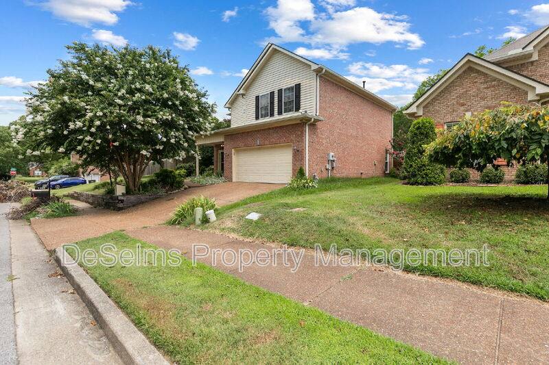 House for rent at 1405 S Glenleigh Court, Nashville, TN 37221