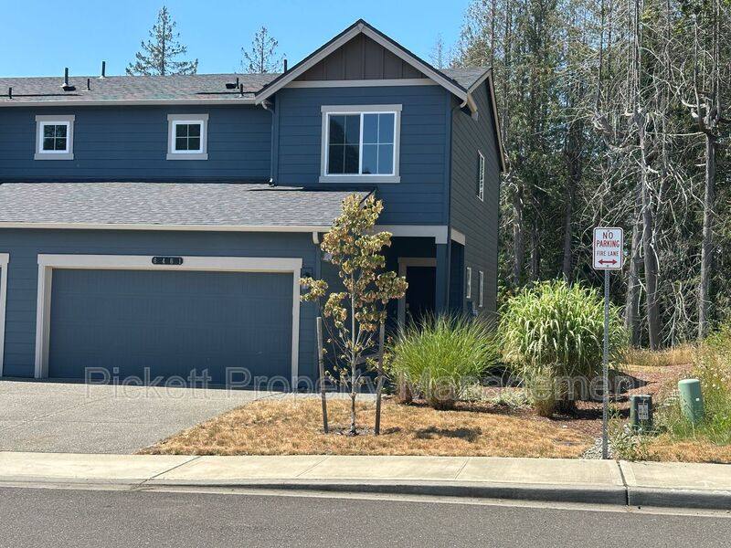 Townhouse for rent at 6461 Hornet Circle NE, Bremerton, WA 98311