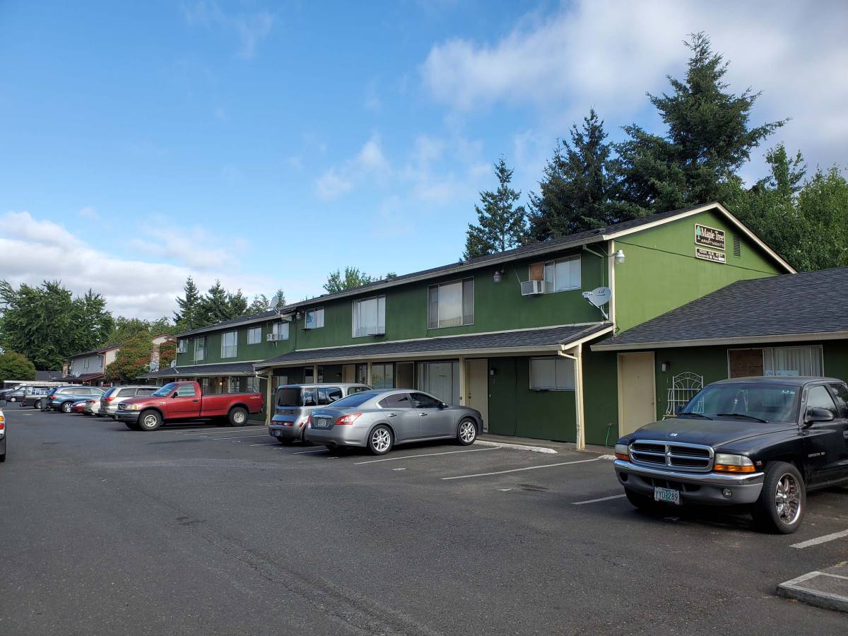 Townhouse for rent at 1001 NE 25th Ave, Hillsboro, OR 97124