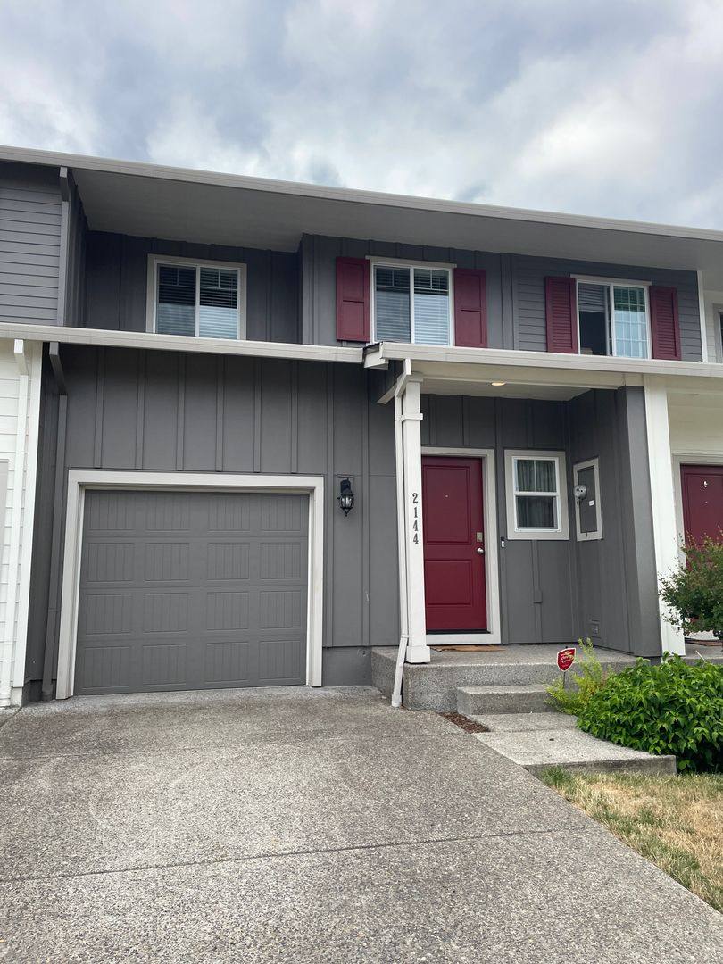 Townhouse for rent at 2144 NE 115th Court, Vancouver, WA 98684