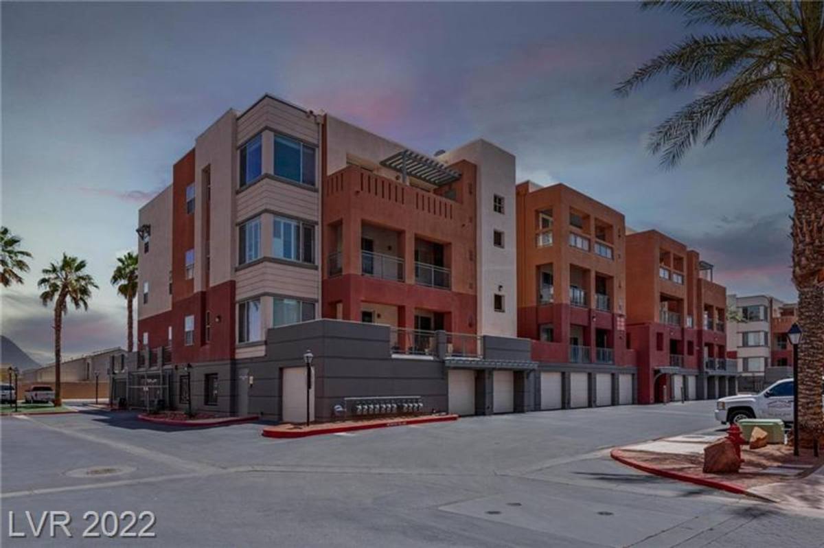 Condo for rent at 83 E Agate Ave, Las Vegas, NV 89123