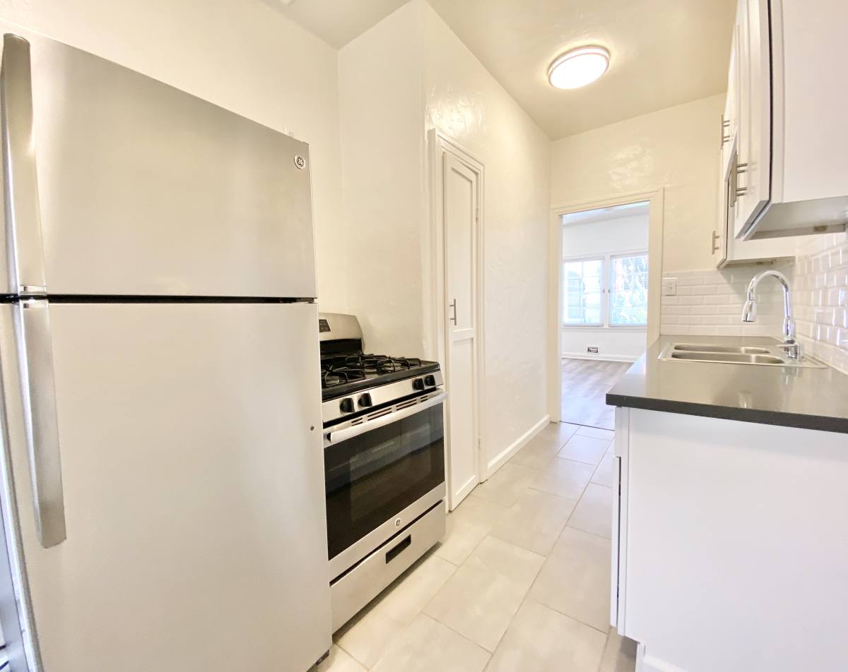 Apartment for rent at 832 N Alta Vista Blvd #3 4, Los Angeles, CA 90046